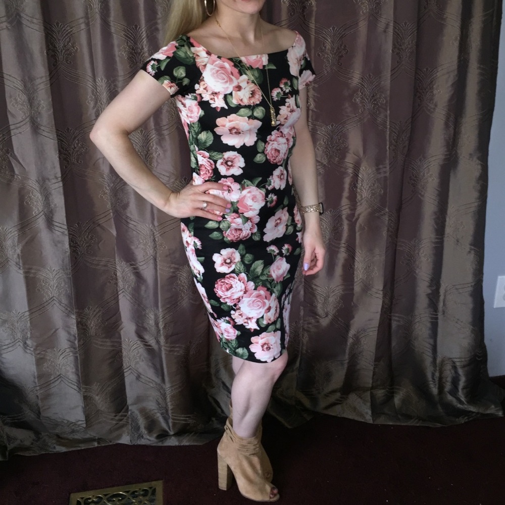 Floral Dress Size Medium Large Easter Marshals